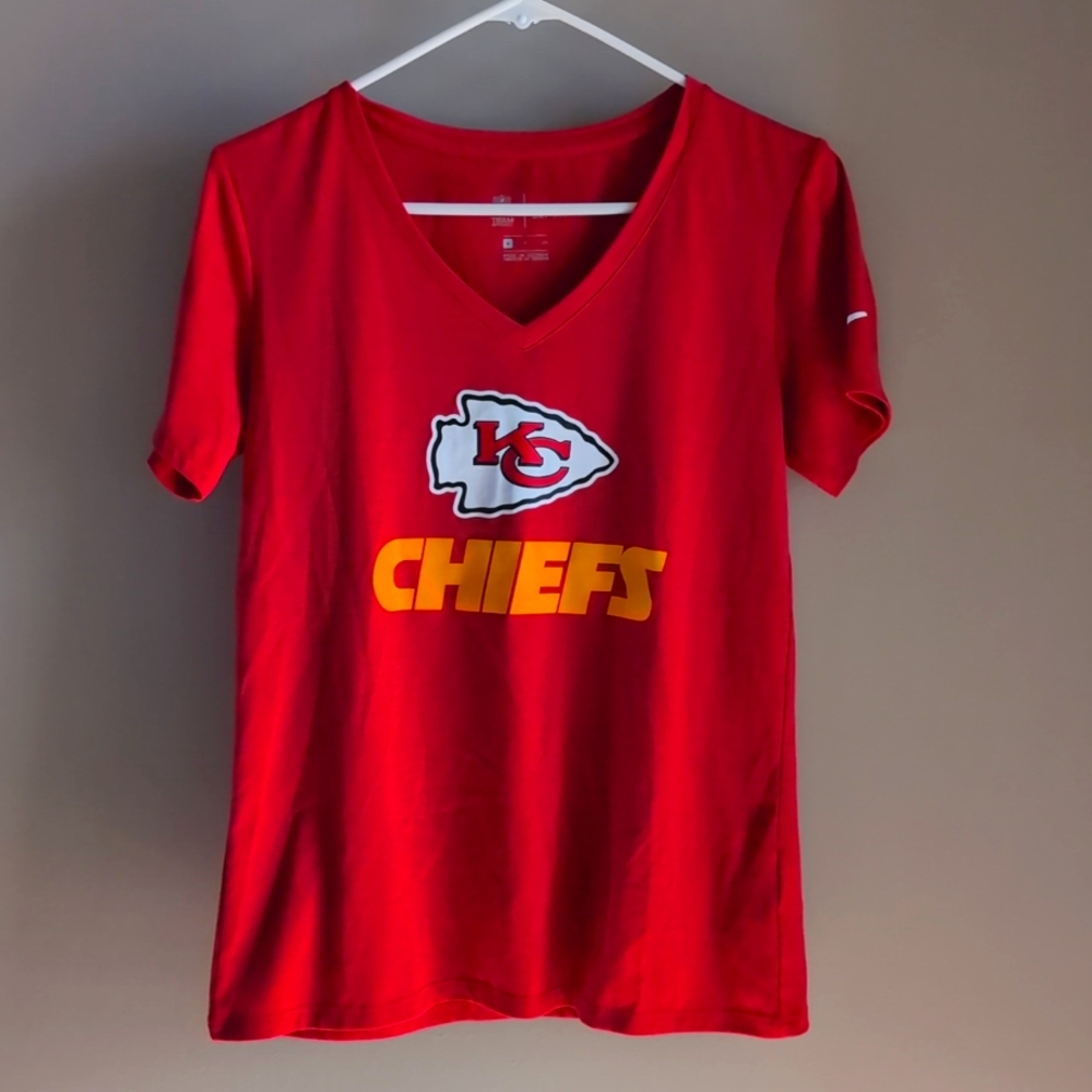 NFL Nike Kansas City Chiefs Football Women's Dri-Fit V-Neck Shirt, Small